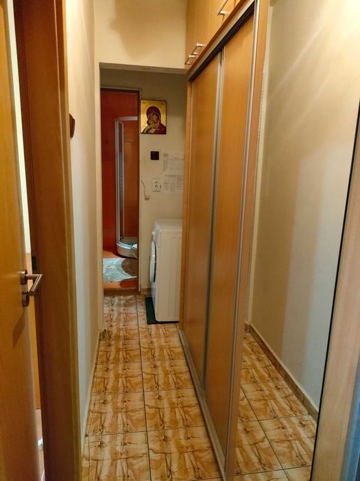 Inchiriez apartament 3 camere