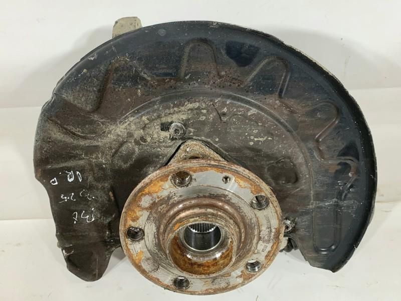 Fuzeta dreapta fata Volkswagen Passat B8 5Q0407254C 1.6 tdi cutie auto