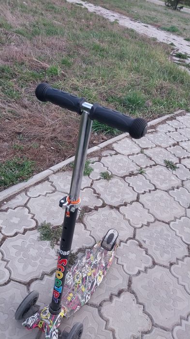 Продаю Б/у детский самокат