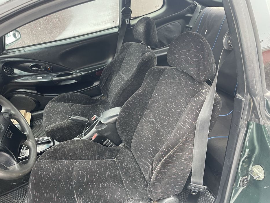 Продам машину хендай