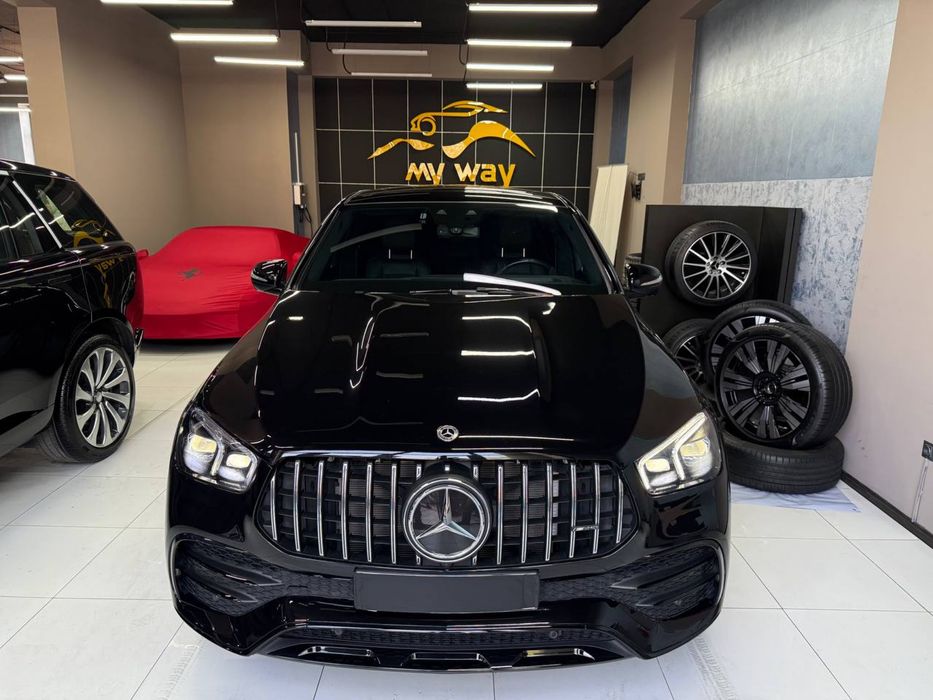 Продаётся комплект оригинальных фонарей для Mercedes GLE AMG  53 Coupe