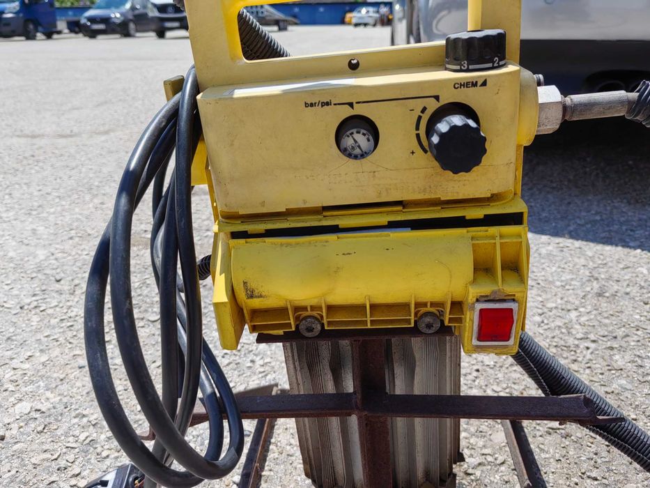 Водоструйка karcher 130 бара 220 волта