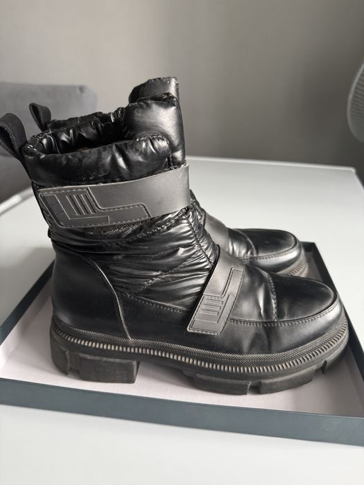 Продам зимние сапоги