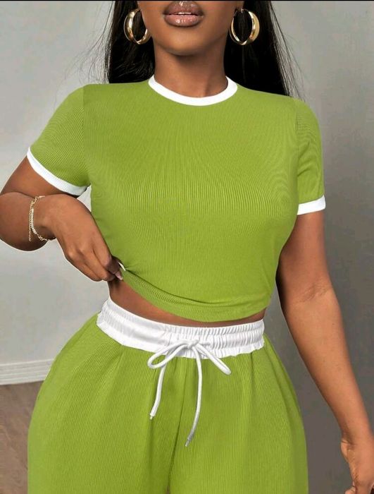 Нов дамски комплект размер XXS/XS