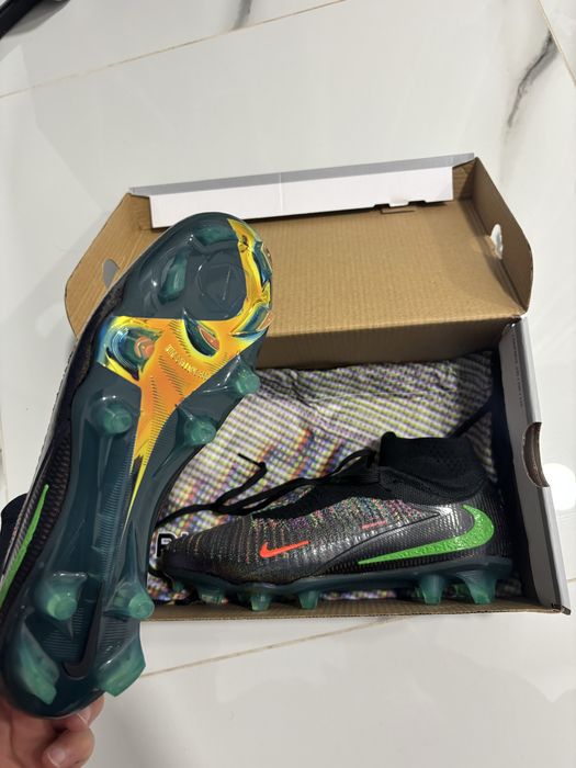 Ghete de fotbal Nike Phantom 6 Elite (nike, pro, acc)