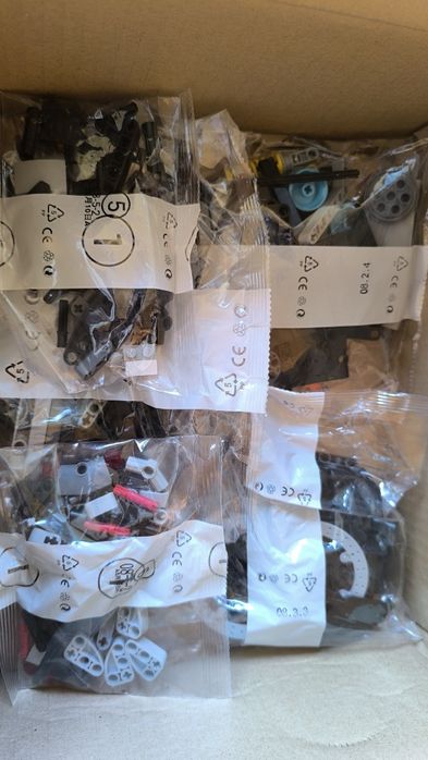 Tip Lego Yamaha MT-10 SP 42159