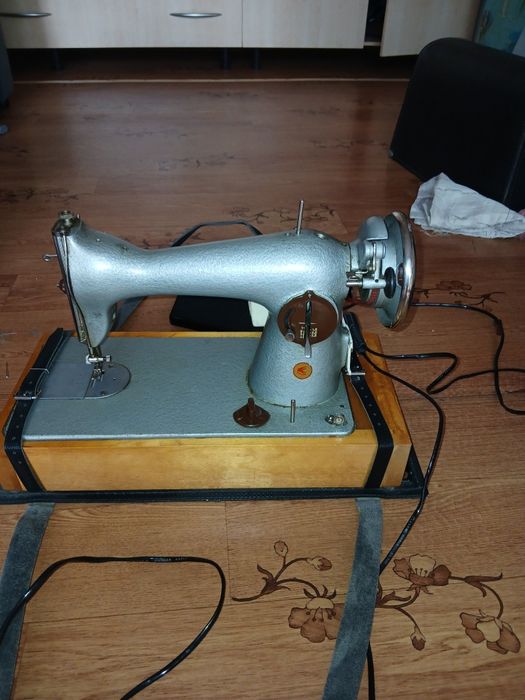 Швейная машинка СССР.