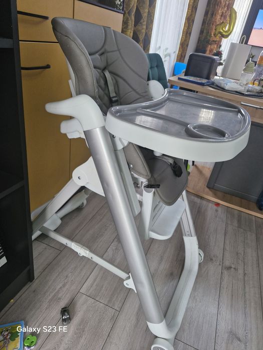 Scaun de masa bebe Krausman