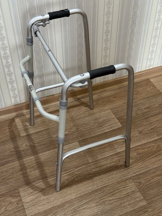 Ходунки для взрослых
