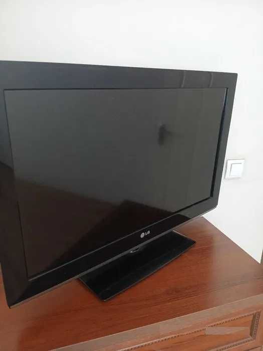Продаётся телевизор LG 32 (модель 32LK330)