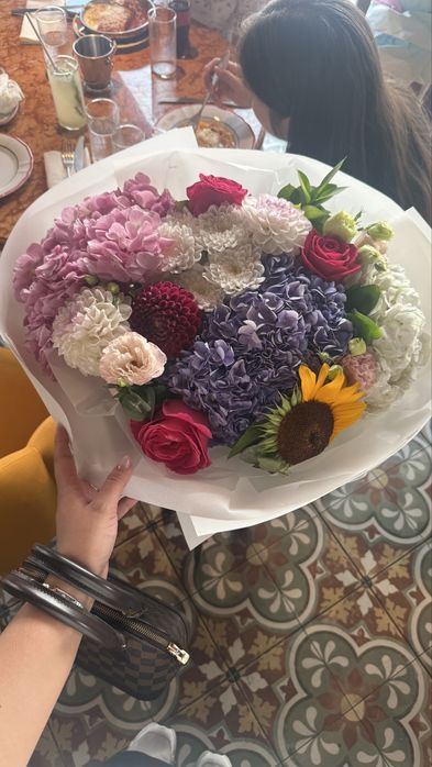 Букет Цветов большой