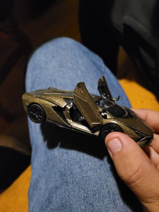 Mașini de colecție de jucărie