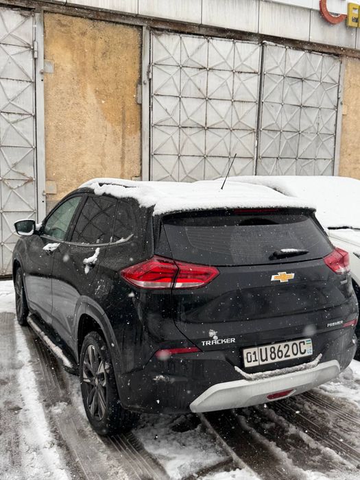 Tracker Premier сотилади