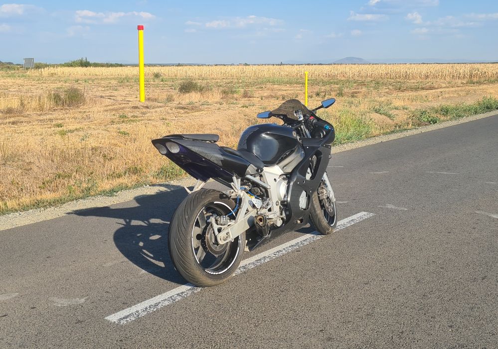 Vând Yamaha YZF R6