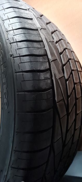 255 45 R20 101W Goodyear