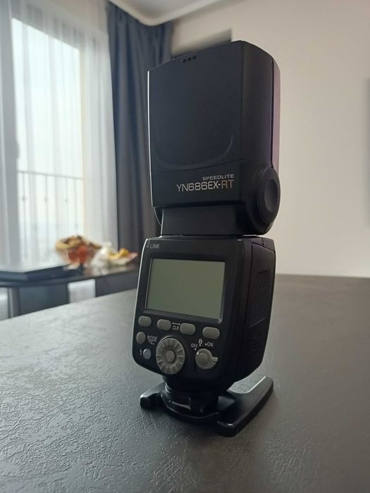 Светкавица YN686EX-RT