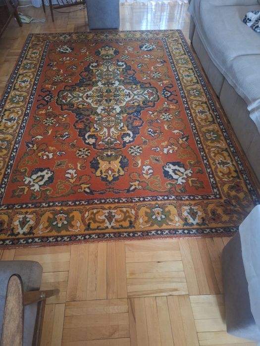 Продаются шерстяные ковры