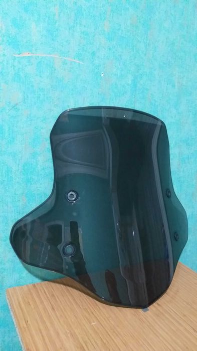 Продаётся лобовое ветровое стекло для мотоцикла, мопеда и скутера!