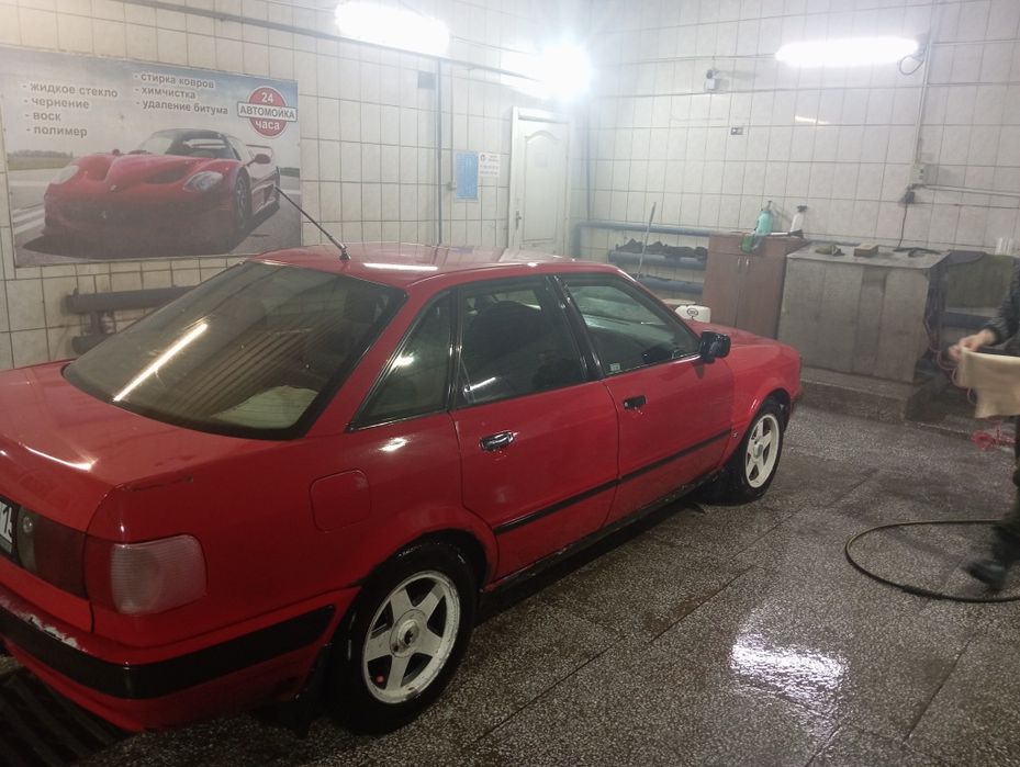 Продам машину Ауди Б4