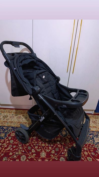 Коляска прогулочная