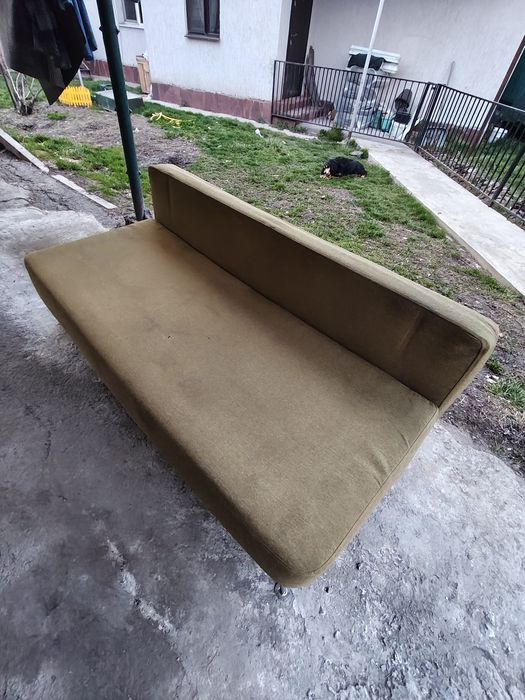 .отдам тахту целая