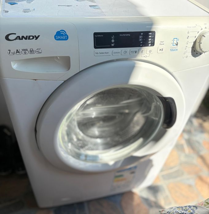 Mașină de spălat Candy Smart – 7 kg, 1000 rpm
Vând mașină de spălat automată Candy, ideală pentru uz casnic, perfectă pentru o familie de 2-4 persoan