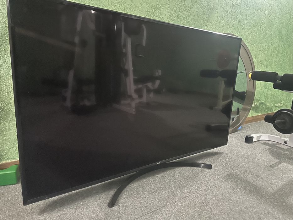 Телевизор сломанный LG