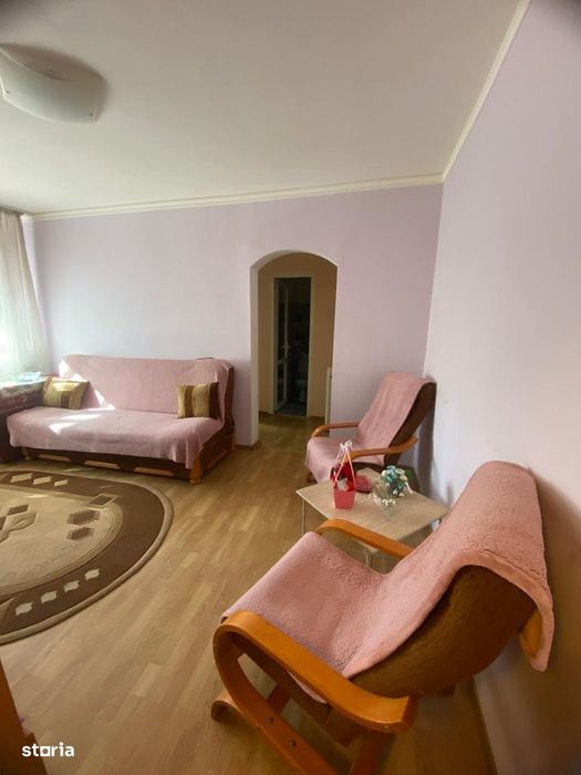 Apartament cu 2 camere la ETAJUL 1 in zona Orizont