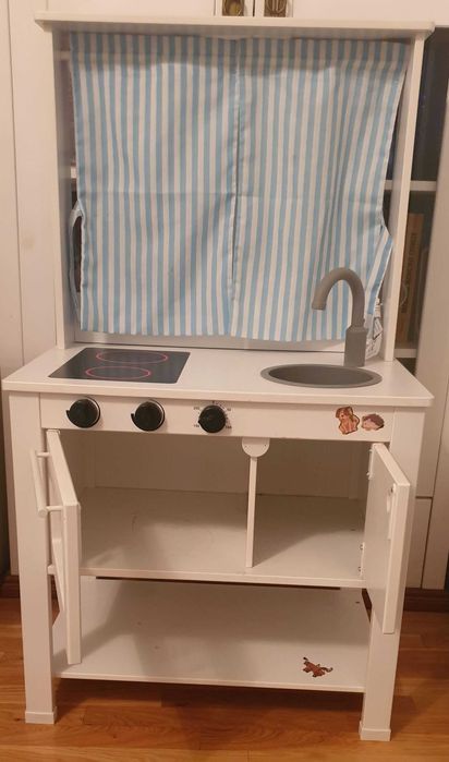 Bucătărie de lemn pt.copii cu perdele SPISIG Ikea