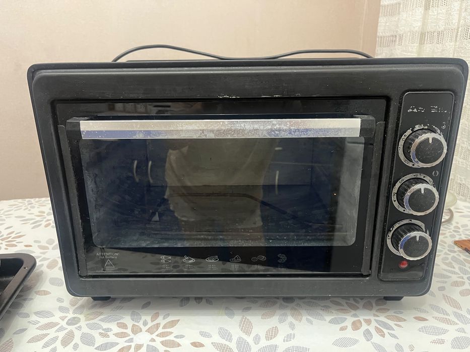 Продам духовку в хорошем состояния
