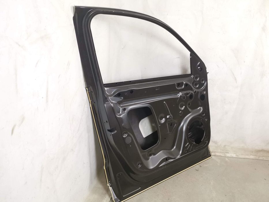 Ауди Q3 / Audi Q3 [-] Ляв преден капак (врата) - Оригинален, в много д