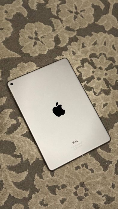 Продам ipad air 2    128GB.  80-85% батарея