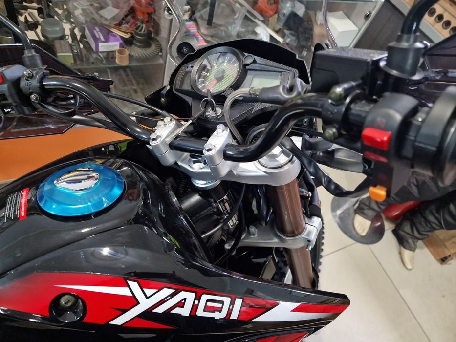 Мотоцикл Enduro Yaqi 250
