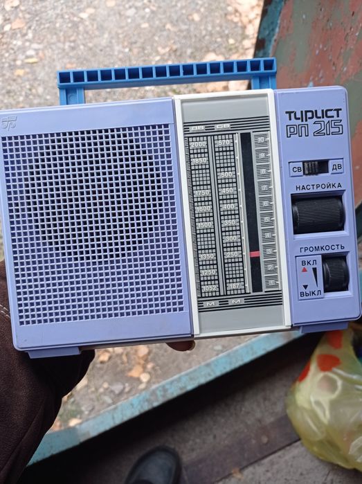 Радиоприемник продам