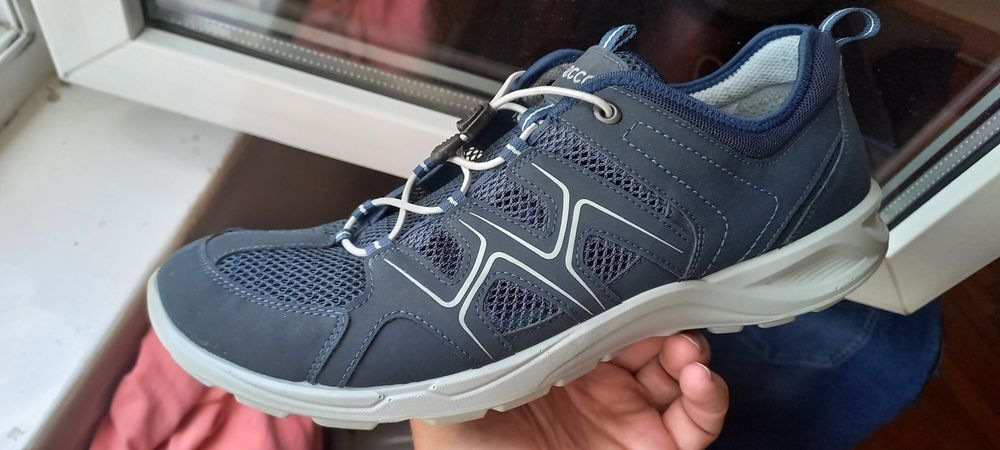 Pantofi ECCO  45 noi 130 ron