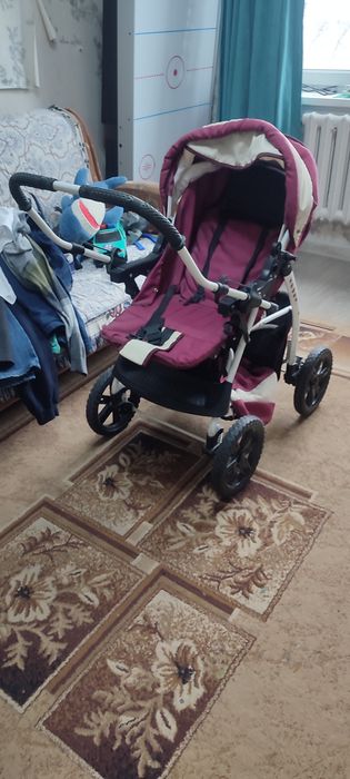 Коляска детская на осень