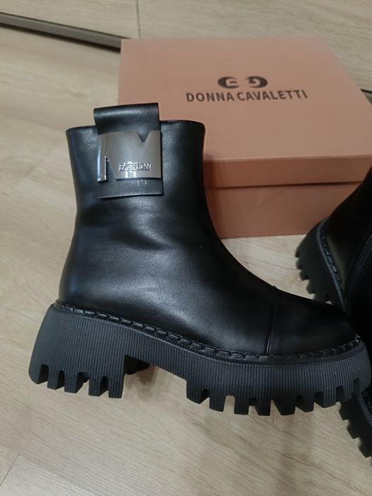 Новые зимние ботинки на девочку