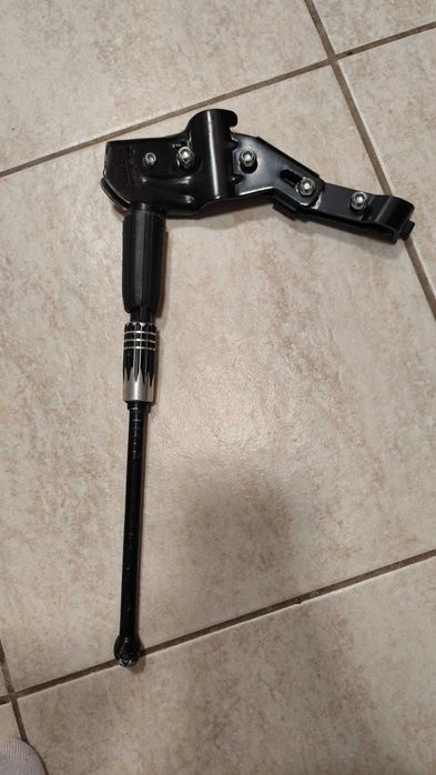 Cric bicicleta cu prindere laterala -universal