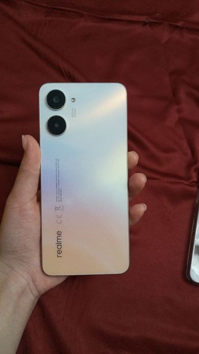 Realme 10 yangi telefon