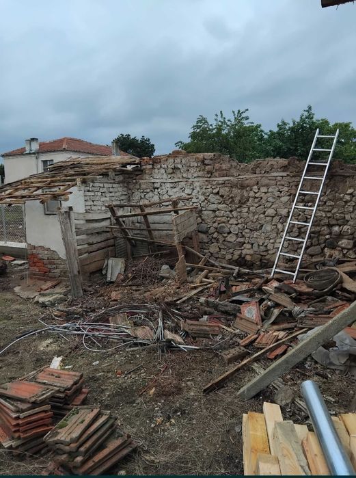 Ремонт на покриви навеси плевни веранди