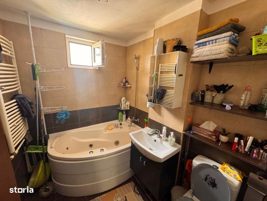 Apartament open-space cu 3 camere, 58 mp, zona Rovine