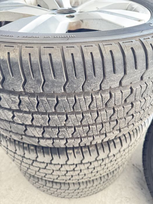 Джанти с гуми 285/50/20” DoT 10/22г 7мм грайфер