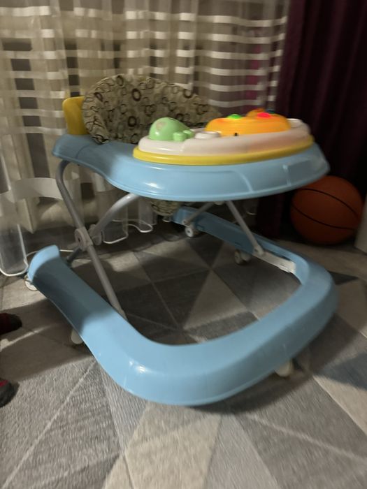 Ходунки в отличном состоянии, музыкальный