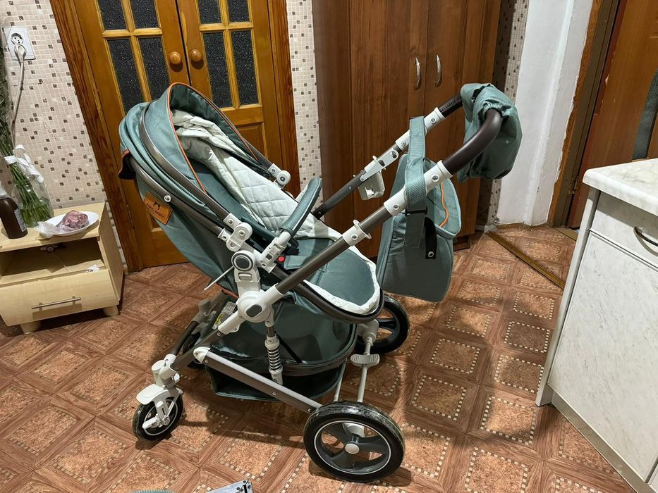 Красивая коляска Ining baby