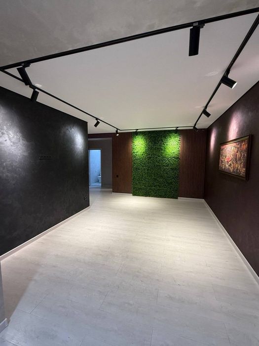 Миробод туманида офис сотилади