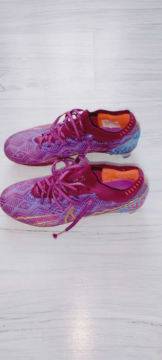 Бутонки NIKE MERCURIAL