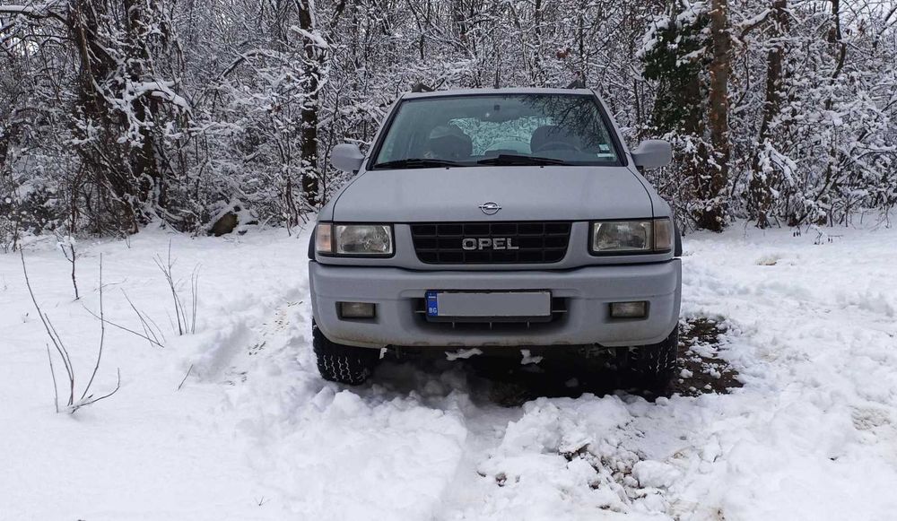 Opel Frontera Бензин