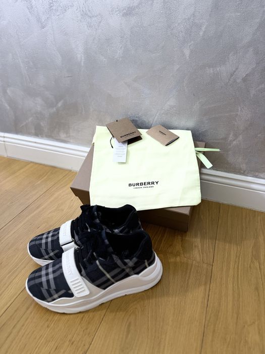 Adidasi Burberry piele naturala Full Box colectie noua