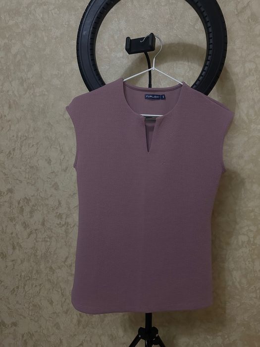 Женская футболка блузка