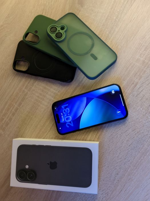 Iphone 16 128gb 90% bat., Black, Full box + 3 huse